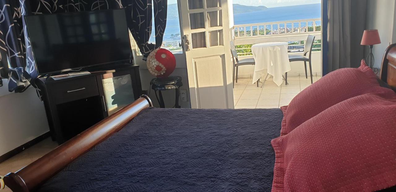 VI Get' S Bed & Breakfast Fort-de-France Dış mekan fotoğraf