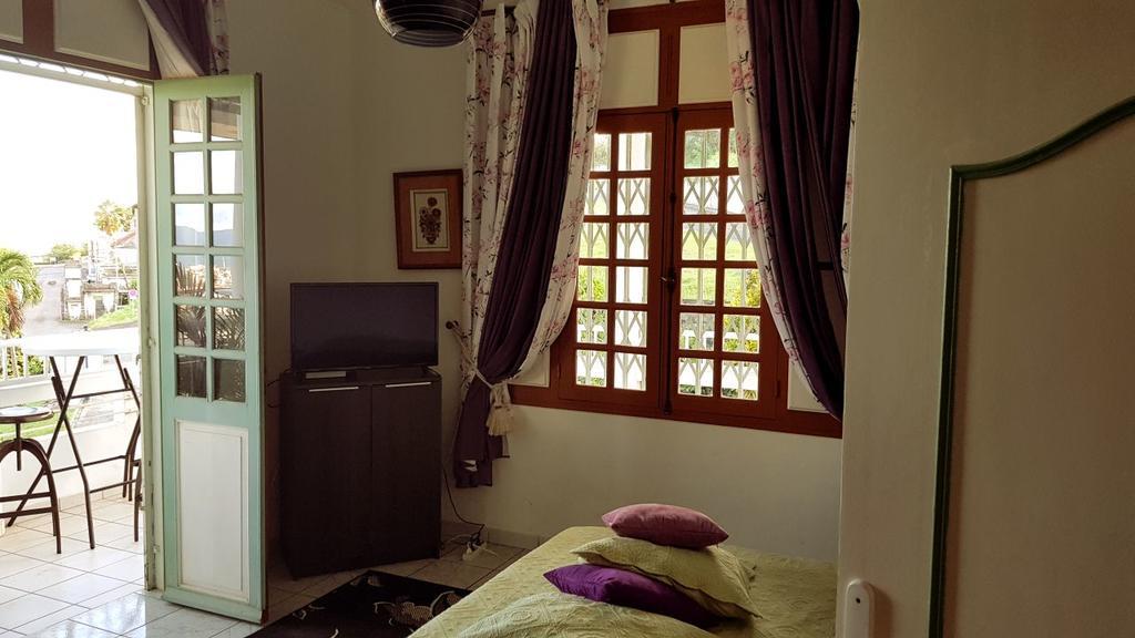 VI Get' S Bed & Breakfast Fort-de-France Dış mekan fotoğraf